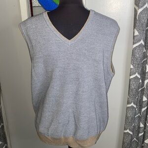 Brooks Brothers 100% Merino Wool V Neck Sweater SZ Medium